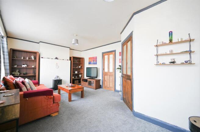 Lounge / Dining Room