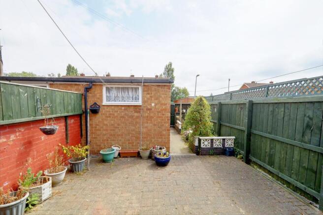 3 bed Terraced for sale Image 4