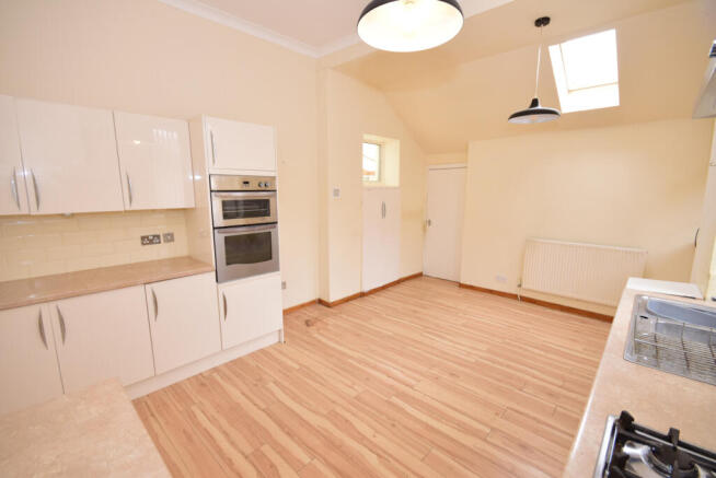 Cherryhill View, Larkhall, ML9 1BD photo 4