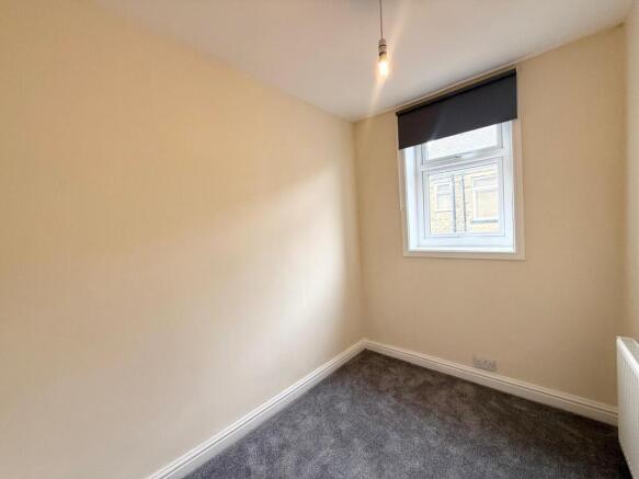 3 bed End of Terrace to rent Image 10