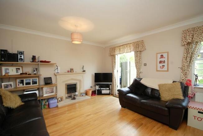 Sitting/Dining Room