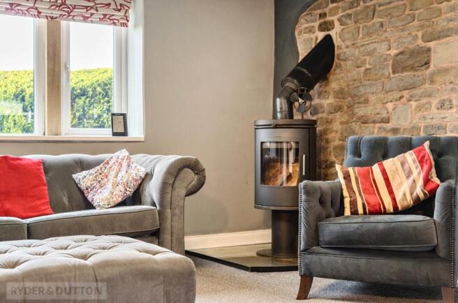 4 bed Detached for sale Image 8
