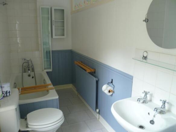Photo 8