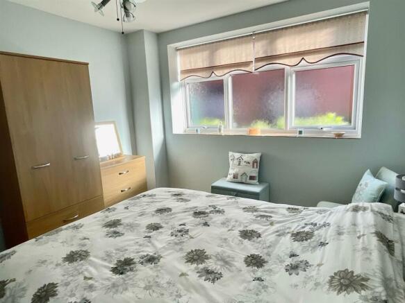 Bedroom..jpg