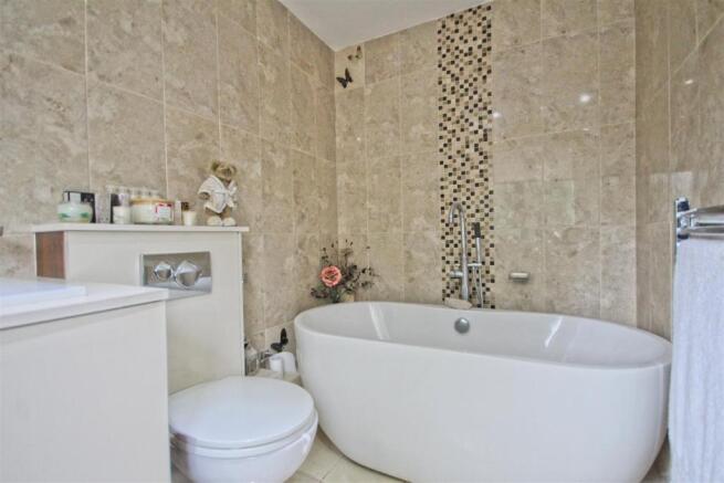 18 Fountain Close HESSLE (30)_lzn.jpg