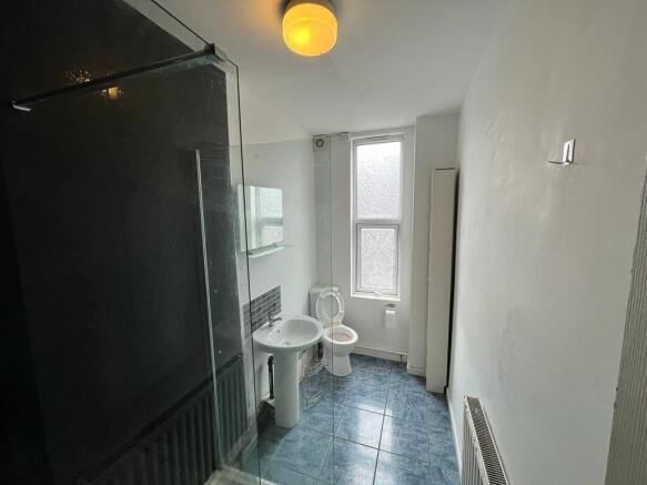 1 bed Terraced to rent Image 8