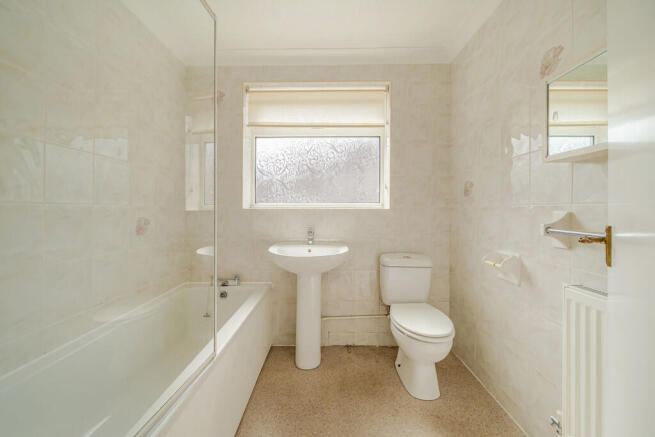 2 bed Semi-Detached Bungalow for sale Image 7