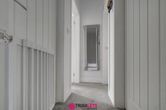 2 bed Apartment to rent Image 4