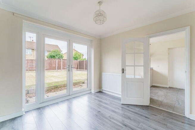 3 bed Semi-Detached for sale Image 9