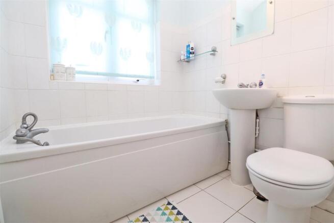 Bathroom.JPG