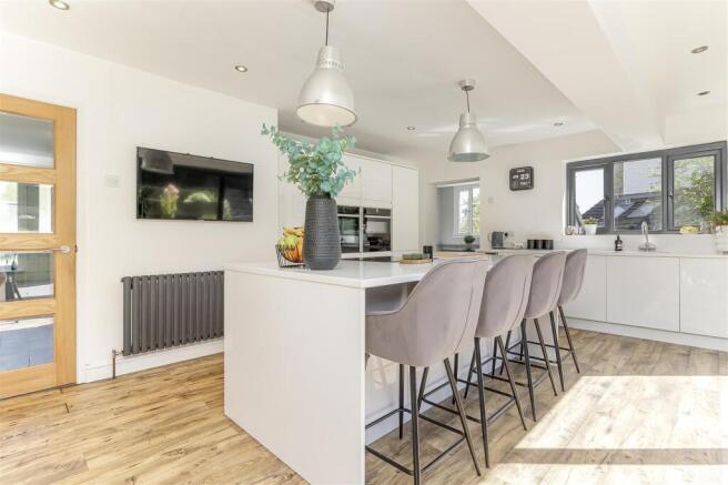 Kitchen - C.jpg