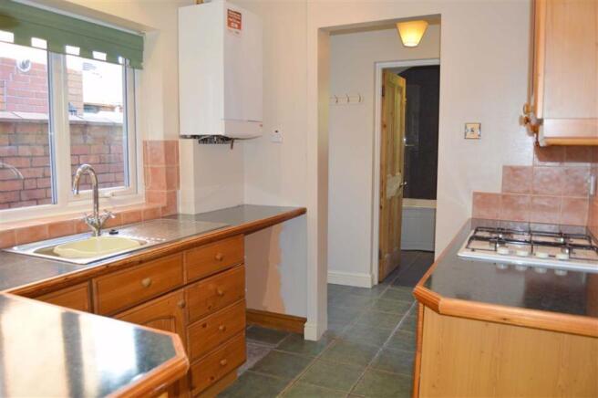 KITCHEN / UTILITY AREA