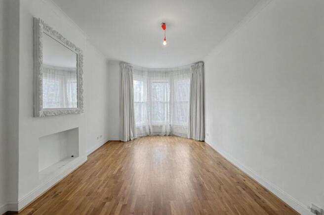 First Floor Flat 160 Elgin Avenue, London W9 2NT