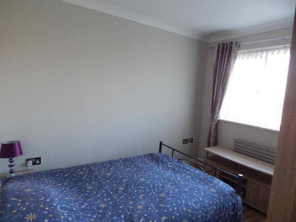 Bed4.JPG