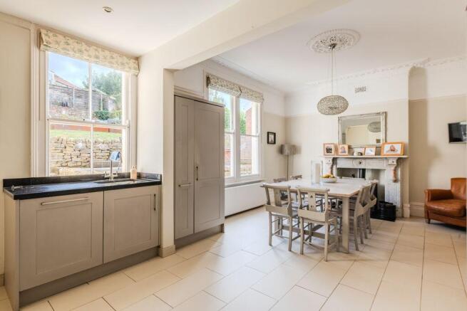 Kitchen/Dining room