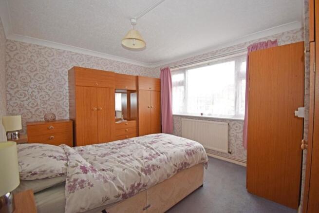 54 De Wyche Road, bed 1.jpg