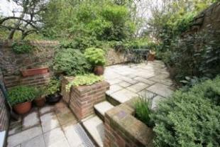 Patio garden