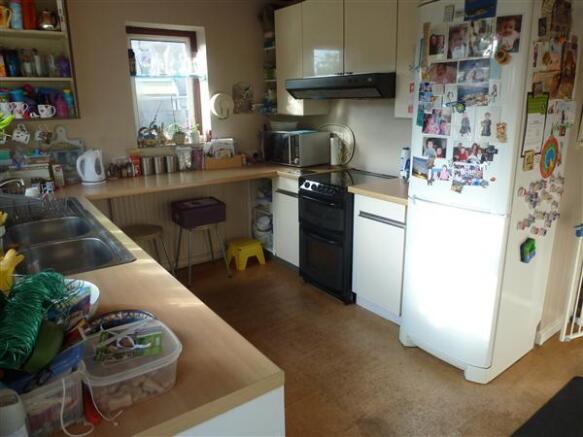 Kitchen: