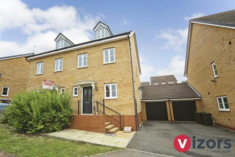Fairweather Close, Brockhill, Redditch