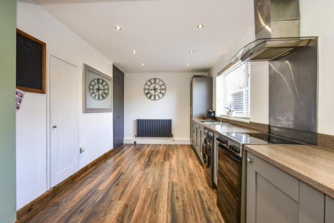 3 bed Semi-Detached for sale Image 8