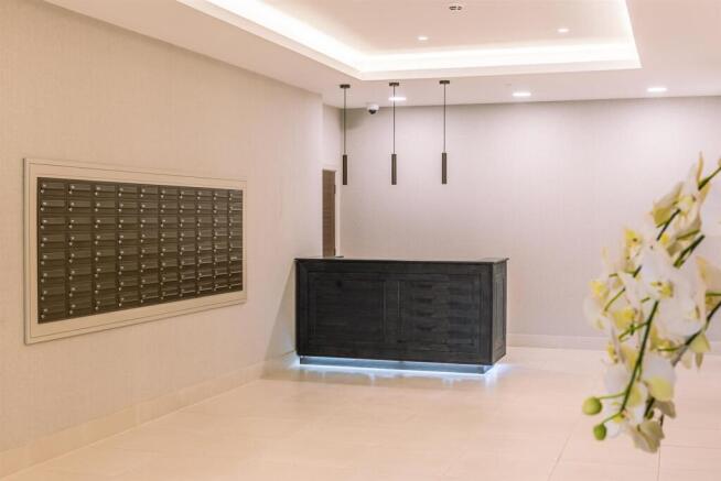 2 bed Apartment to rent Image 12