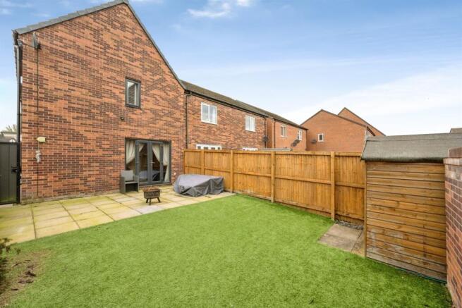 3 bed Semi-Detached for sale Image 4