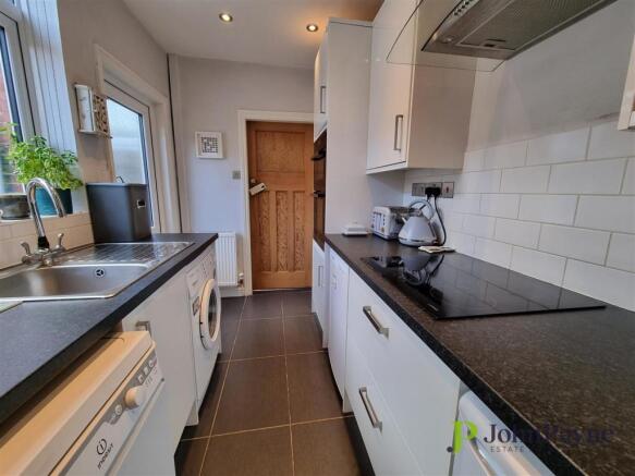 Fitted Kitchen