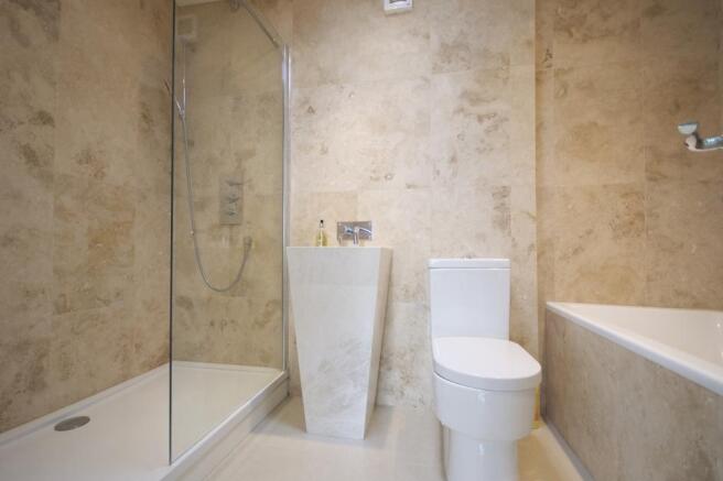 Ensuite to Bed 1