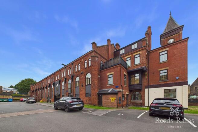 2-bed flat on Baxter Mews, Sheffield, S6, £155,000