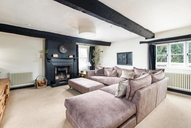 Sitting_Room_2.jpg