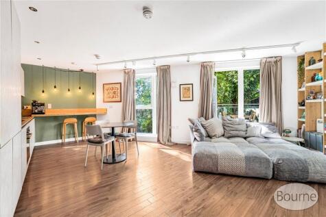 Guildford Road, Woking, Surrey, GU22