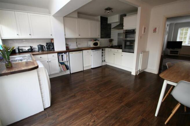 Kitchen/Dining Room