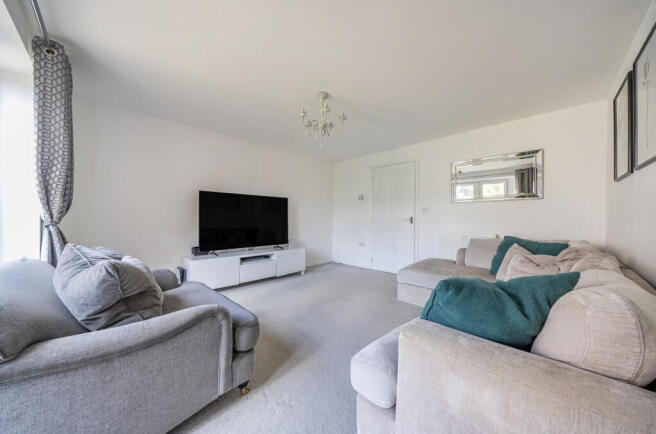 1358673-4-68d1592...