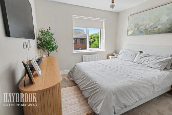 3 bed Detached for sale Image 9
