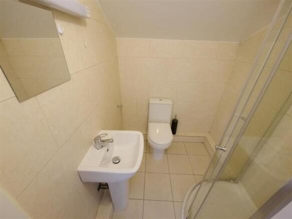 1 bed Apartment to rent Image 9