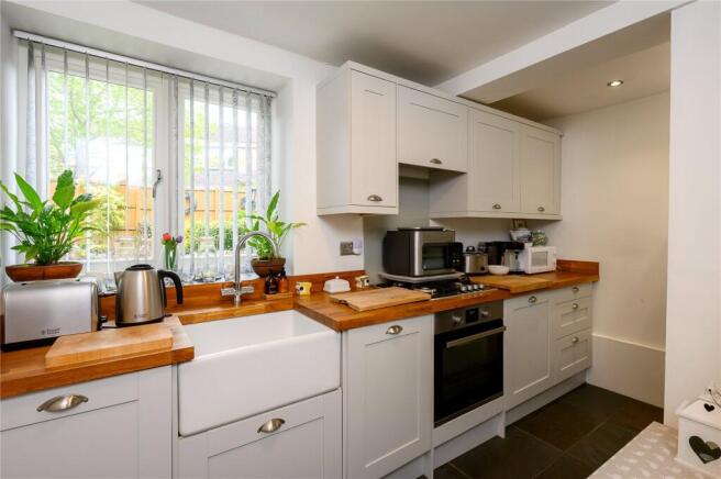 2 bed Terraced for sale Image 8
