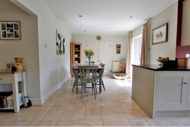 breakfast kitchen 2.JPG