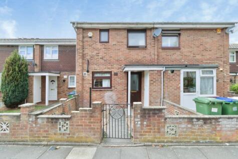 Whernside Close, London, SE28