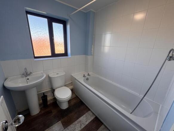 Bathroom.JPG