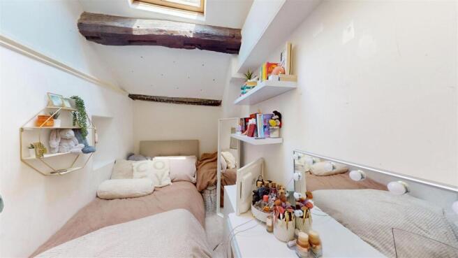2 bed Cottage for sale Image 11