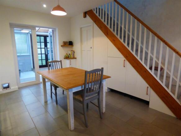 KITCHEN/BREAKFAST ROOM