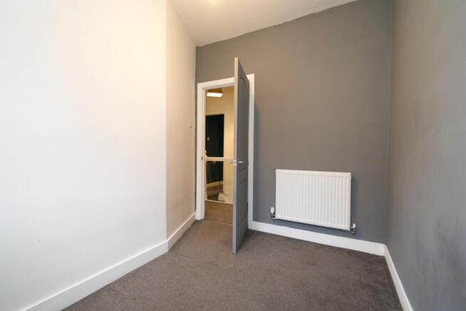 3 bed Terraced for sale Image 11