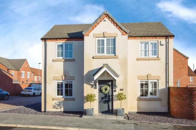3 bed Detached for sale in barnsley