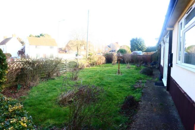 Stoke Rd - Front Garden
