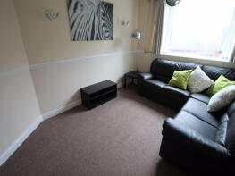 10, Knowle Mount, Burley, Leeds LS4 2PP