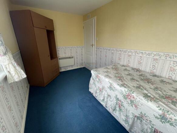 Bedroom 3b.JPG