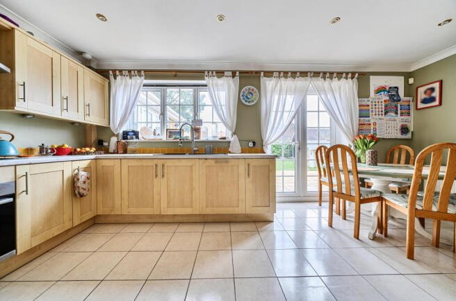 1418754-5-699d797...