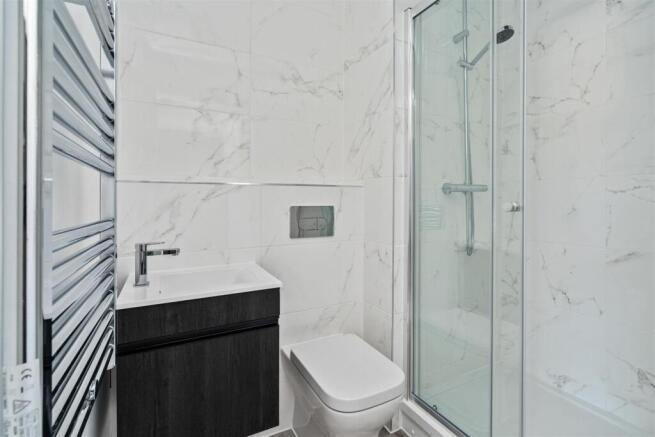 Warwick House - 16-1_lo.jpg