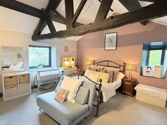 2 bed Cottage for sale Image 11