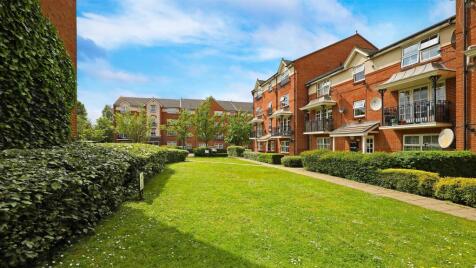 Shaftesbury Gardens, Park Royal